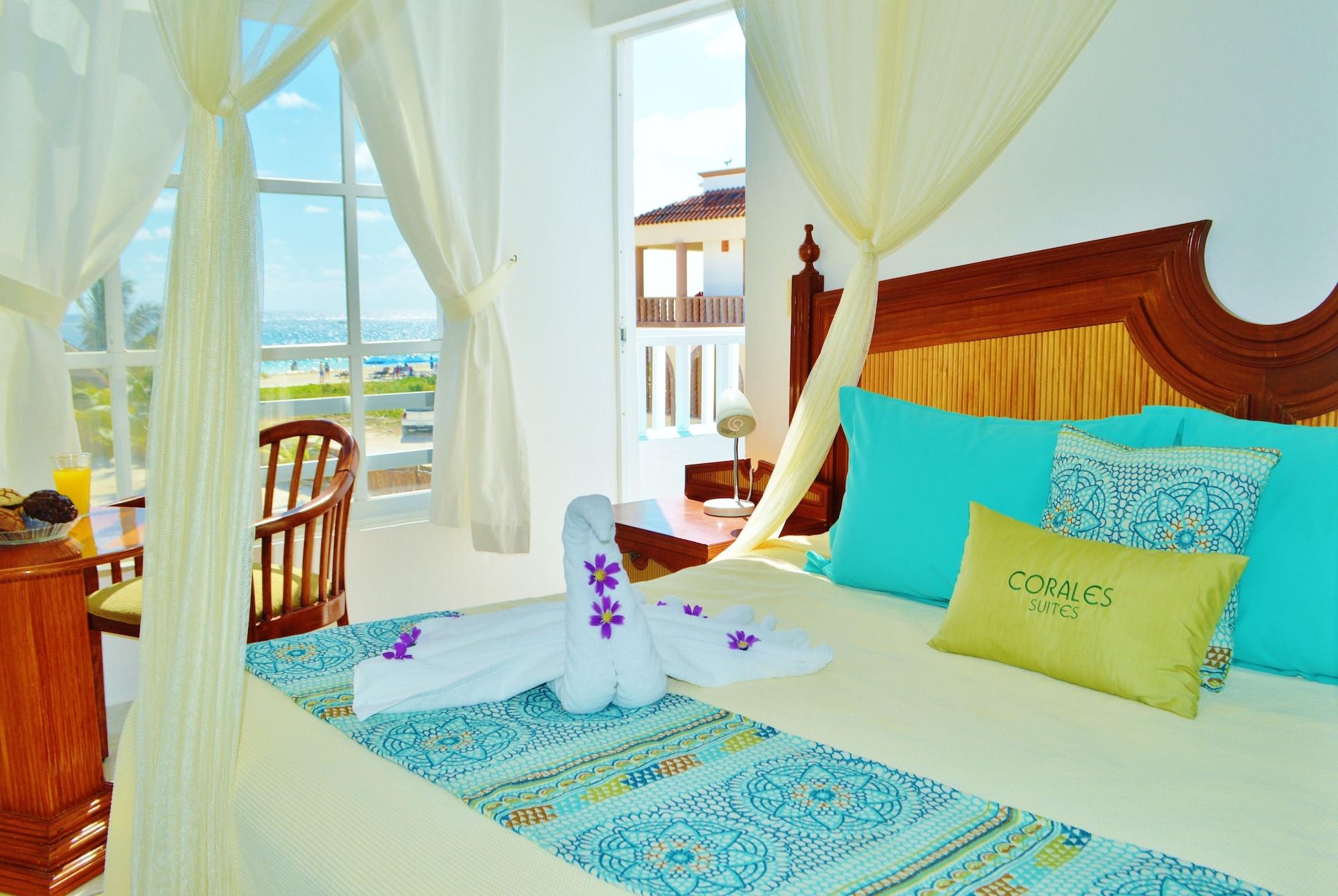 Corales Suites بويرتو موريلوس المظهر الخارجي الصورة