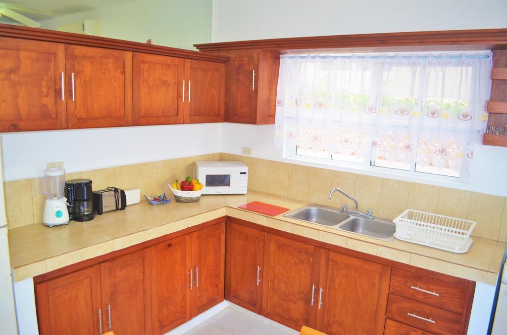 Corales Suites بويرتو موريلوس المظهر الخارجي الصورة