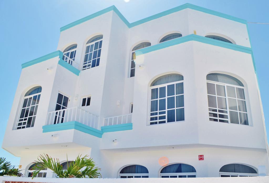 Corales Suites بويرتو موريلوس المظهر الخارجي الصورة