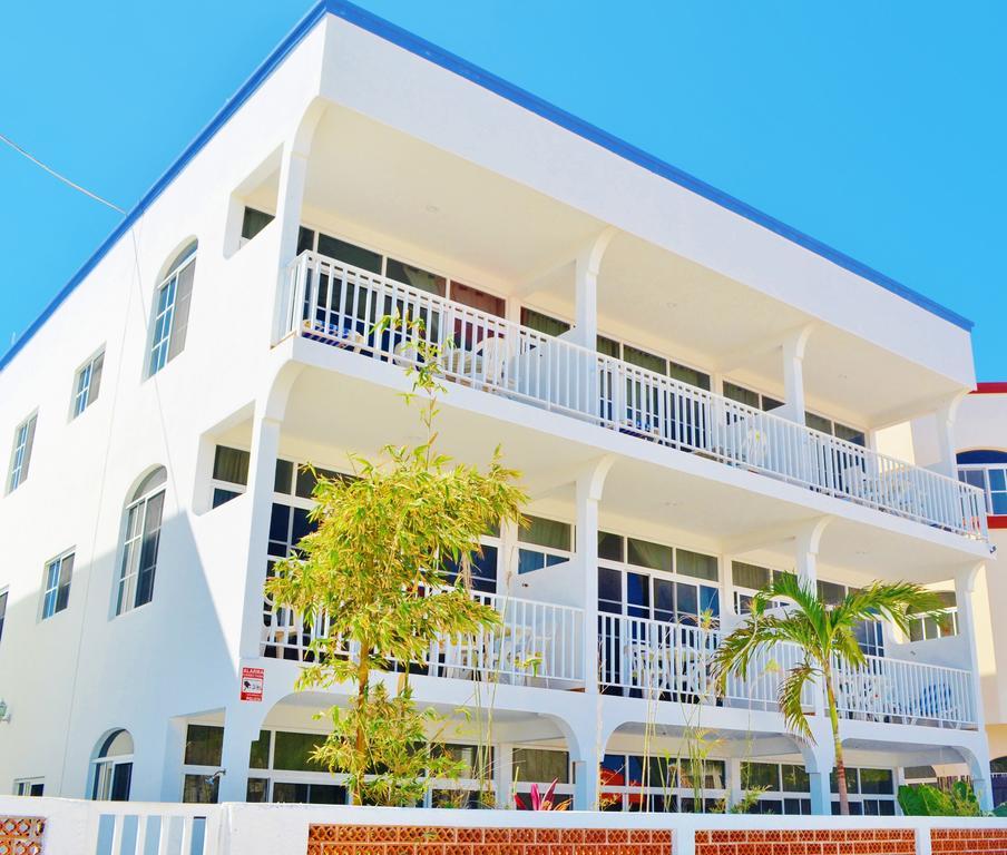 Corales Suites بويرتو موريلوس المظهر الخارجي الصورة