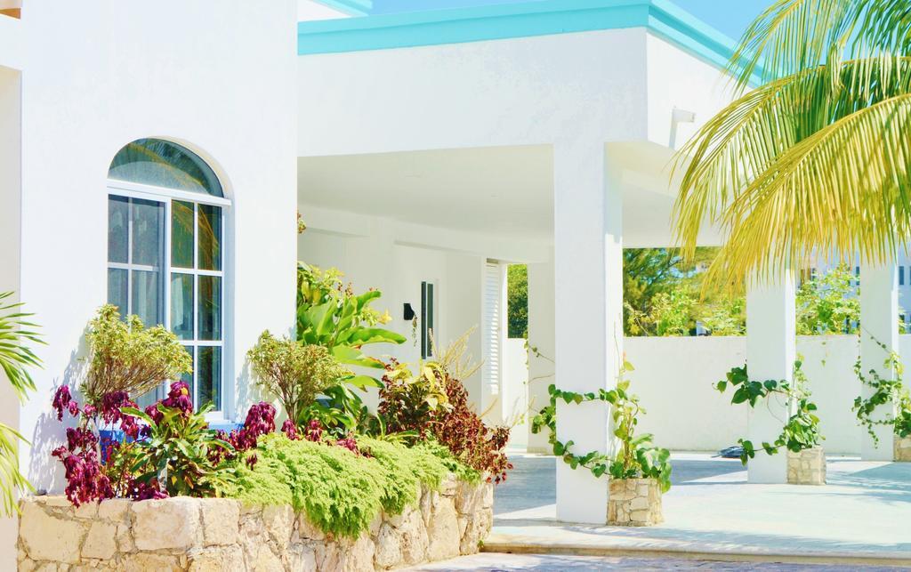 Corales Suites بويرتو موريلوس المظهر الخارجي الصورة