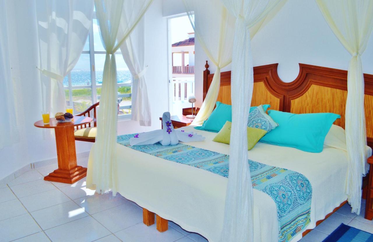 Corales Suites بويرتو موريلوس المظهر الخارجي الصورة